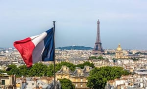 الإنتاج الصناعي الفرنسي يتراجع 0.7% في أغسطس مخالفًا التوقعات رغم نمو سنوي محدود