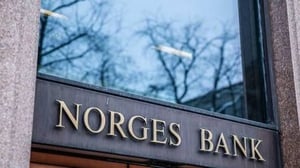 التضخم المرتفع يقيّد خيارات السياسة النقدية في النرويج رغم تراجع تكاليف الواردات