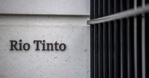 شركتا ريو تينتو وجلينكور يجريان محادثات اندماج حول إنشاء أكبر شركة تعدين في العالم