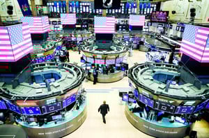 "دويتشه بنك" يتوقع انخفاض الأسهم الأمريكية بـ 10% خلال الأشهر القادمة