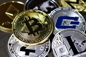 هبوط حاد للعملات الرقمية بعد انهيار منصة "كور ساينتيفيك"