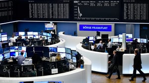 الأسهم الأوروبية تتراجع قبل اجتماعي المركزي الأوروبي والاحتياطي الأمريكي