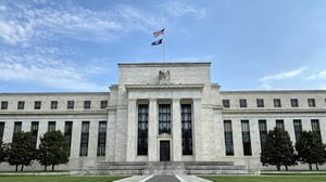 متى سيبدأ الاحتياطي الفيدرالي الأمريكي في خفض أسعار الفائدة؟