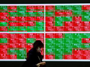 الأسهم الصينية تتراجع بأكثر من 2.5% في ختام تعاملات اليوم