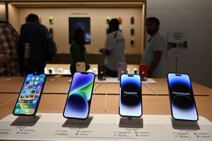 ارتفاع مبيعات هواتف "آيفون" في الصين بـ 52% في أبريل