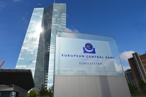 البنك الأوروبي يتوقع زيادة في الأجور خلال الأشهر القليلة المقبلة