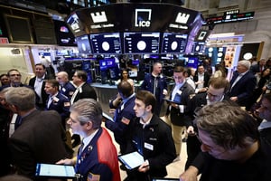 ارتفاع الأسهم الأمريكية مع بداية جلسة الأربعاء.. والأسواق تترقب كلمة "باول" اليوم