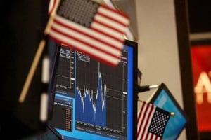 الأسهم الأمريكية تستهل التداولات على تباين في الأداء مع اقتراب بيان الفيدرالي الأمريكي