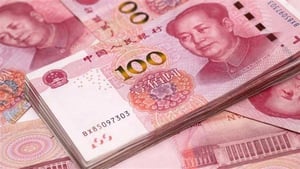 اليوان الصيني يتراجع أمام الدولار على الرغم من علامات التعافي الاقتصادي