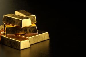 انخفاض كبير في أسعار الذهب عقب صدور بيانات مؤشري الصناعي والخدمي الأمريكي