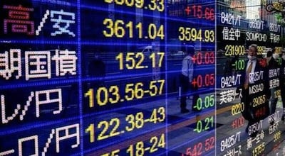 الأسهم اليابانية تتراجع بفعل جني الأرباح رغم مكاسب أسبوعية قوية تقودها أرباح "يونيكلو" القياسية