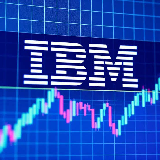 سهم " آي بي إم" يهبط بأكثر من 6% بفعل تباطؤ إيرادات قسم الحوسبة السحابية الهجينة