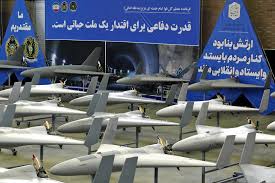 إيران تطلق أكثر من 100 طائرة مسيرة ردًا على الهجوم الإسرائيلي