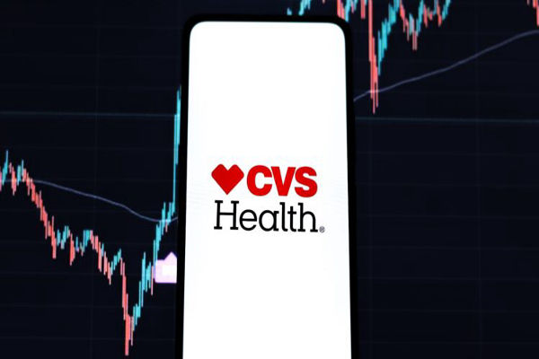 أسهم CVS تقفز بعد توقعات أرباح قوية وتوقعات إيرادات تفوق التقديرات لعام 2025