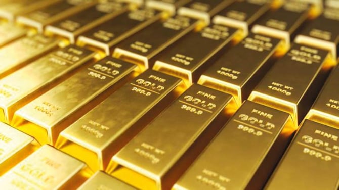الذهب يسجل ارتفاعاً للمرة الثامنة على التوالي بالرغم من تصاعد التوترات الجيوسياسية في العالم