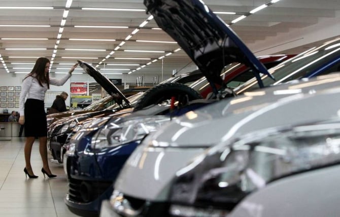 انخفاض مبيعات السيارات في روسيا بنسبة 58% خلال 2022