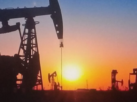 مخزونات النفط الأمريكية تسجل تراجعاً للأسبوع الماضي وتخالف التوقعات