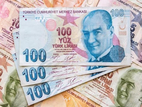 الليرة التركية تواصل الهبوط أمام اليورو عقب قرار رفع الفائدة الأوروبية