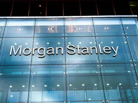 مورجان ستانلي يحذر من تضرر تقييم الأسهم إذا تم تخفيض الإنفاق المالي في الولايات المتحدة