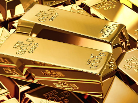 الذهب يسجل انخفاضاً بالتزامن مع ارتفاع مؤشر الدولار الأمريكي