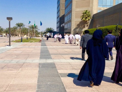 معدل البطالة بين السعوديين يتراجع لـ 8.3% في الربع الثاني