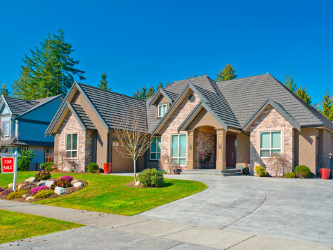 ارتفاع مبيعات المنازل المعلقة في الولايات المتحدة وتسجل أعلى من التوقعات