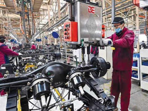 الإنتاج الصناعي الصيني يقفز في الفترة من يناير إلى فبراير والبطالة تتفاقم