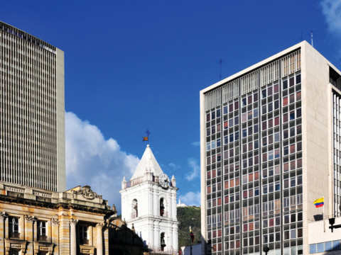 البنك المركزي الكولومبي يرفع أسعار الفائدة في اجتماع الخميس