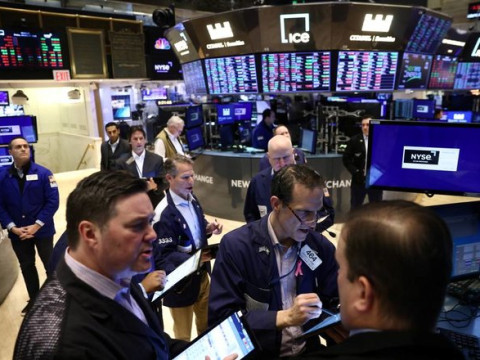 الأسهم الأمريكية تسجل ارتفاعاًبالتزامن مع تراجع السندات الأمريكية