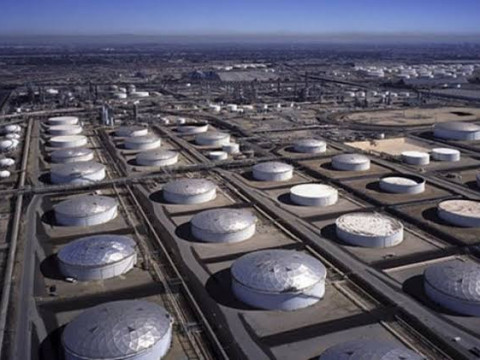 مخزونات النفط الأمريكية تتراجع بنحو 12.5 مليون برميل خلال الأسبوع الماضي