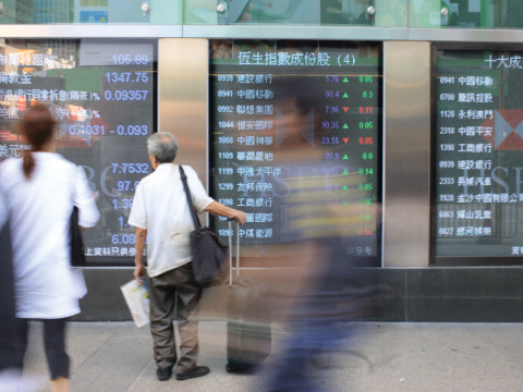 الأسهم الآسيوية ترتفع نتيجة لانتعاش الصين القوي بعد التخلي عن سياسات كوفيد-19