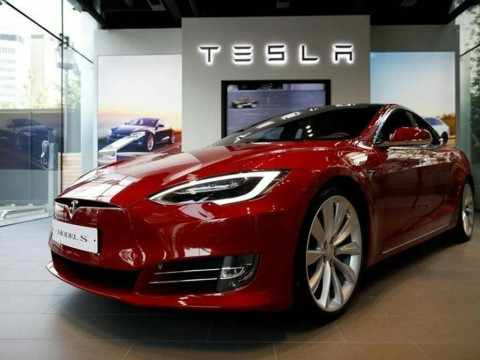 Tesla Cuts Prices in China Again as Demand Flags