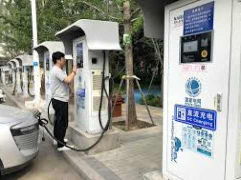 مبيعات السيارات الكهربائية في الصين تتباطأ في الفترة من يناير إلى فبراير