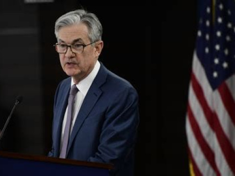 "باول" : المركزي الأمريكي لن ينتظر انخفاض التضخم حتي يخفض معدل الفائدة