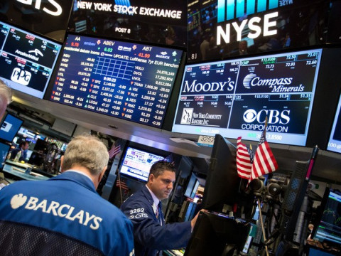 الأسهم الأمريكية تسجل انخفاضاً وسط ترقب صدور نتائج أعمال الشركات للربع الثالث