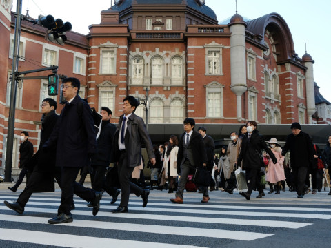 العمال اليابانيون يأملون في زيادة كبيرة في الأجور في محادثات النقابات التي تراقب عن كثب