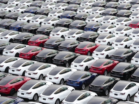Tesla Reports Record Quarterly Production, but Still Below Expectations