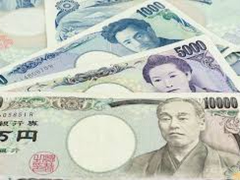 العملات الآسيوية تتراجع وسط ارتفاع الدولار والين يقترب من أدنى مستوياته