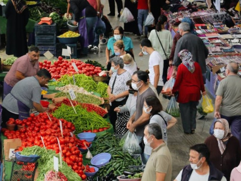 مؤشر ثقة المستهلكين في الولايات المتحدة يرتفع للشهر الثاني على التوالي خلال يناير الجاري