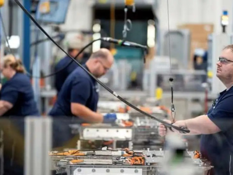 الإنتاج الصناعي في الولايات المتحدة يسجل انخفاضاً خلال الربع الأول 2024