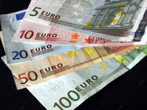 اليورو يواصل الصعود عقب تصريحات أكثر تشددًا من مسؤولي المركزي الأوروبي
