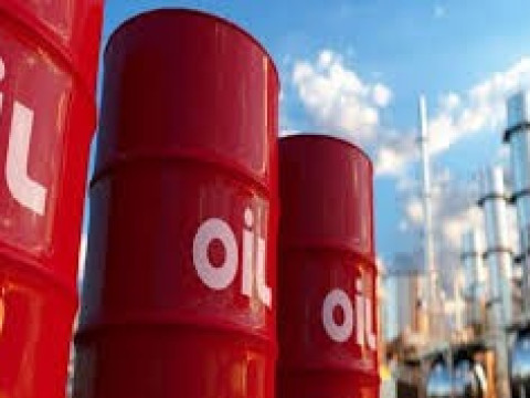 "مورجان ستانلي" يتوقع حدوث فائض في المعروض من النفط خلال 2025