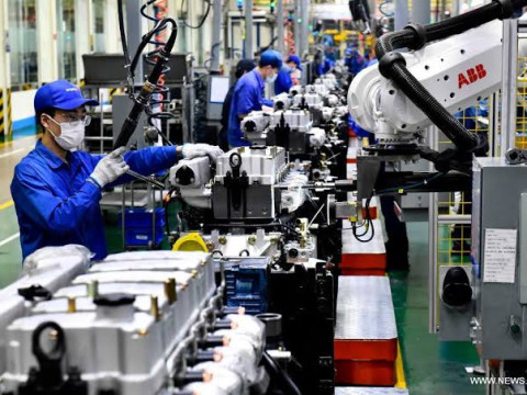 الإنتاج الصناعي الصيني يرتفع في نوفمبر وسط بيانات أخرى مخيبة للآمال