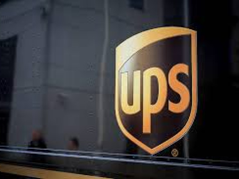 شركة UPS تخفض إيراداتها في الربع الثاني بنسبة 1.1 في المائة وهو أسوأ من المتوقع