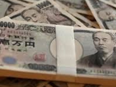 الين الياباني يرتفع خلال تداولات اليوم بسبب تراجع الدولار