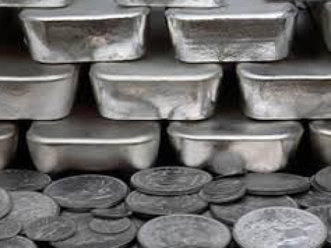 الفضة ترتفع وتسجل أعلى مستوى في سبعة اسابيع