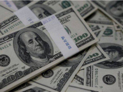 الدولار يسجل انخفاضاً لليوم الثالث على التوالي، واليورو يرتفع