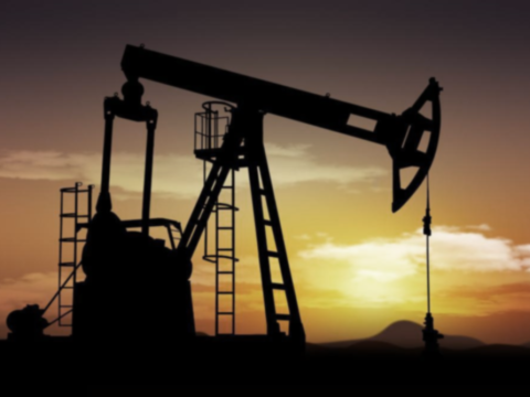 النفط يرتفع بدعم تراجع المخزونات الأمريكية