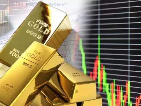 العقود الآجله للذهب تستأنف الإرتفاع من المستوى الأدنى في 10 أسابيع