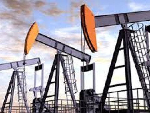 صعود النفط مع رفع صندوق النقد توقعاته للنمو الاقتصادي العالمي